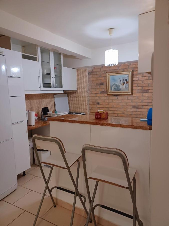 Varkiza Seaside Apts Екстер'єр фото